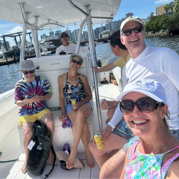 Meet your Posher, Debbie! - Picture 4 of 9